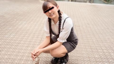 对开发臀部充满兴趣的红色眼镜妹子 反町智美 10musume_021426_01