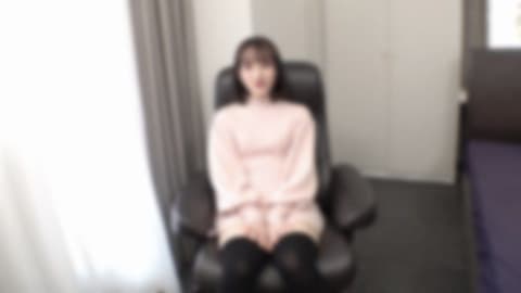 【初次拍摄/个人拍摄】从发信KAWAII到全世界的那个事务所，即将出道成为偶像❣名门/贵族学校JD奇蹟般演出。在肉厚膨胀的淫穴中第一次无套插入，大量中出 FC2-PPV-4832465