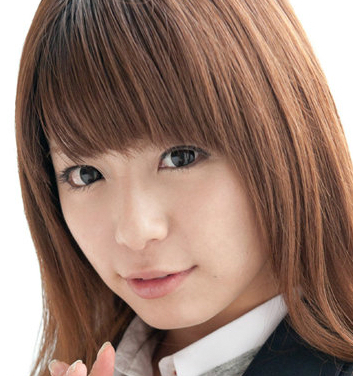 栗林里莉